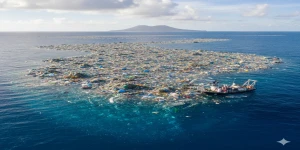 L’isola di plastica nel Pacifico non è sparita, ma non è più ferma
